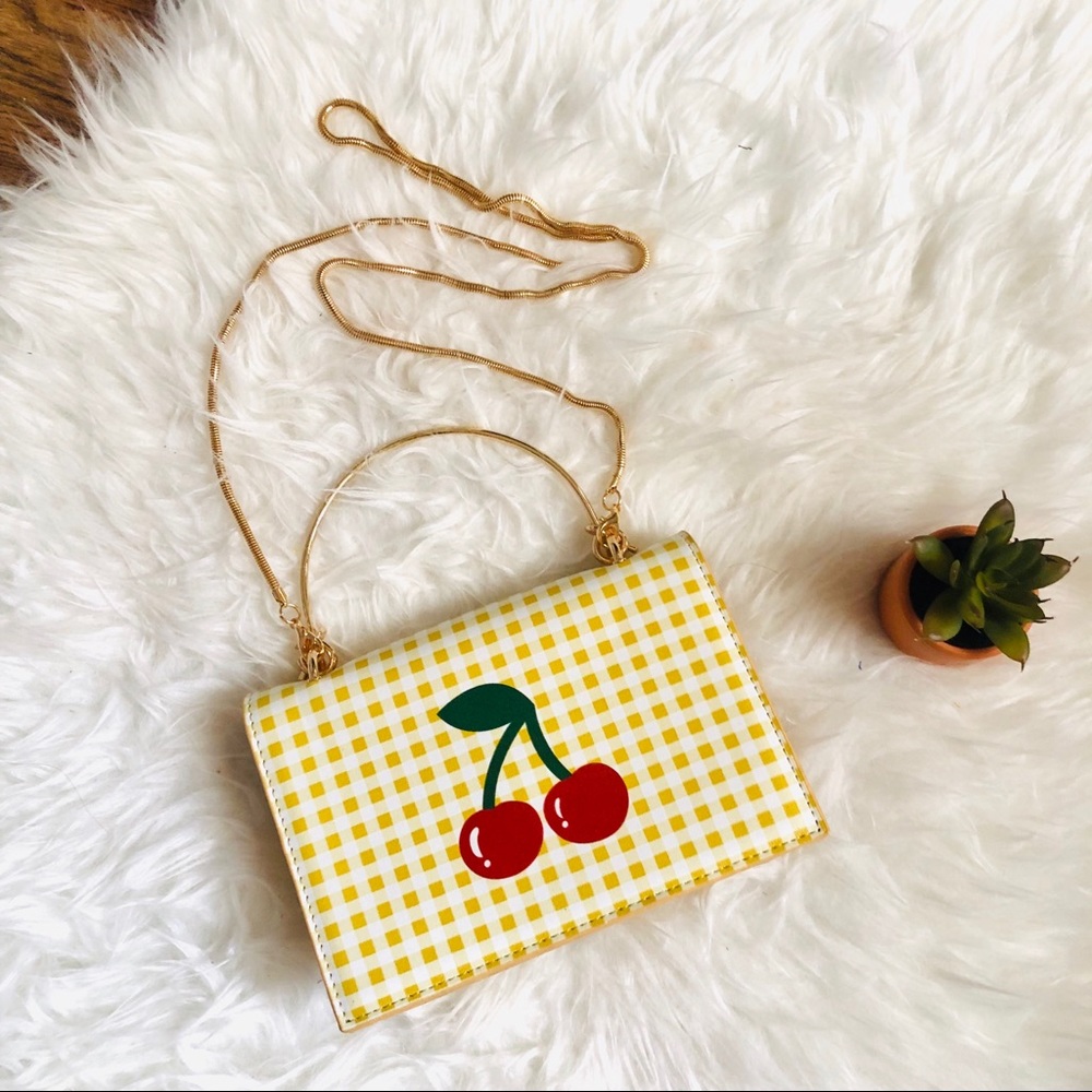 Yellow gingham w/ a cherry 🍒 print.